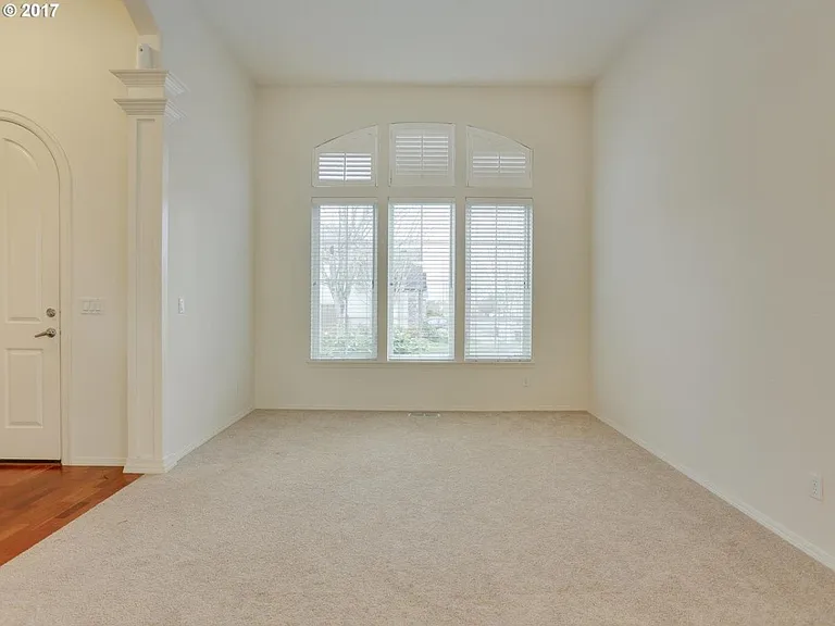 13583 NW Henninger Ln — Photo 7