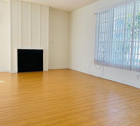 4th image of 1901 Manning Ave #6