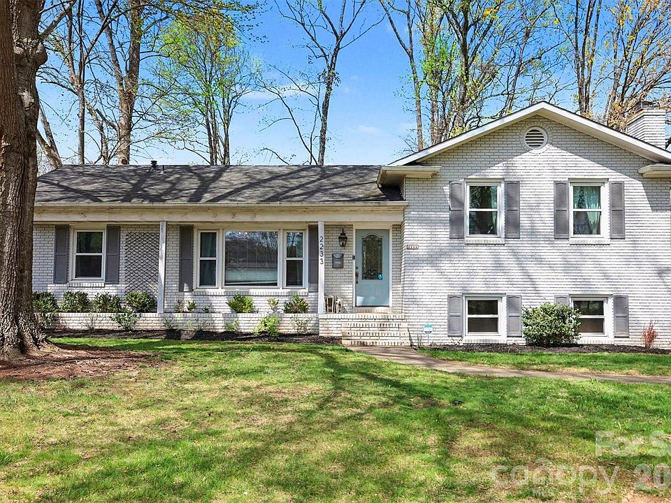 1st image of 2233 Stonewood Dr