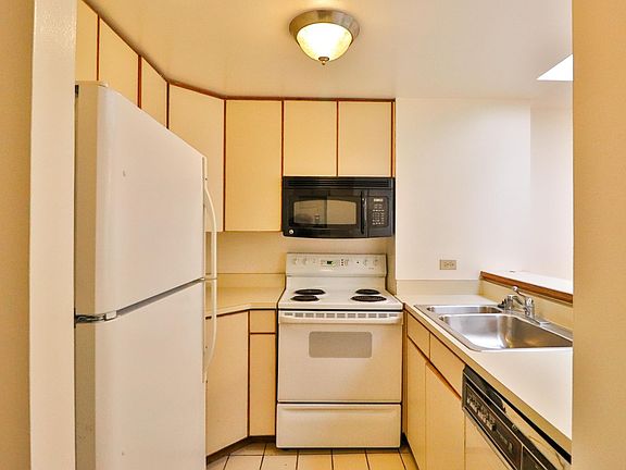 4th image of 601 Van Ness Ave APT 58