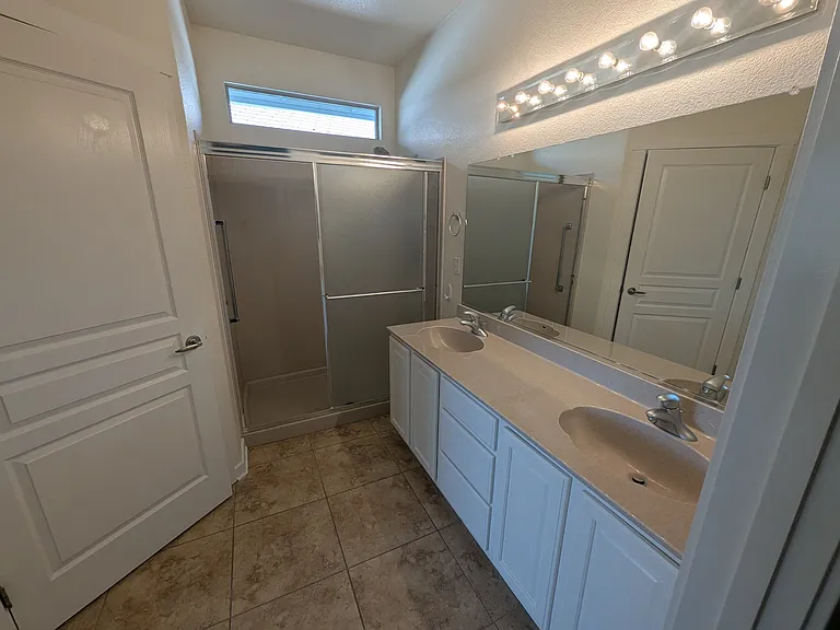 2895 Blue Heron Loop — Photo 3