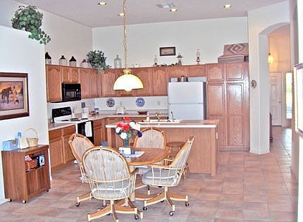 5th image of 3841 E Olive Ave