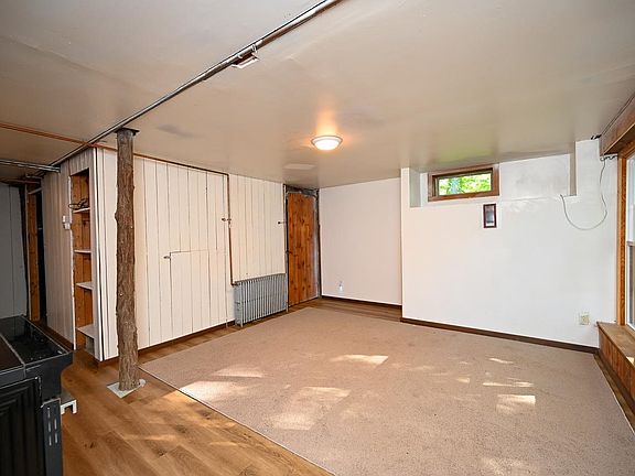 4th image of 70 Ledge Farm Rd APT B