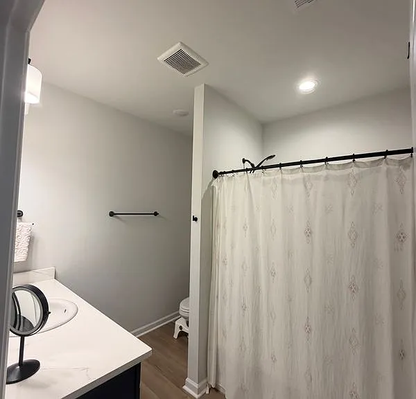 106 Lightbourne Dr — Photo 9