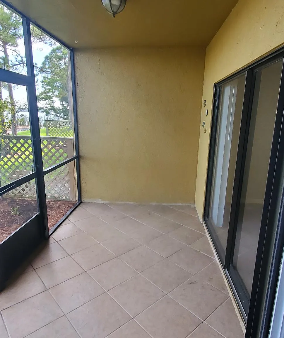 10101 Sailwinds Blvd S — Photo 2