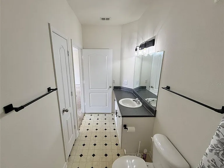 8801 Villa View Cir #202 — Photo 10