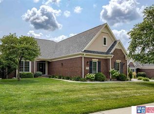 8411 Augusta Dr, Lincoln, NE 68526