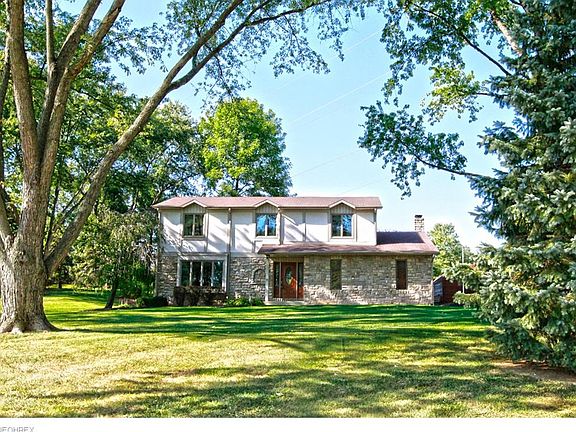 2nd image of 5045 Parkmoor Dr