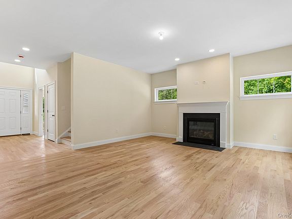 5th image of 464 Bull Road