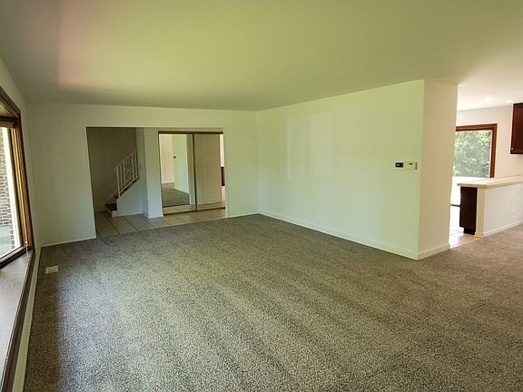 4th image of 7783 Kensington Ln