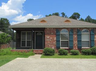 7 Bridgefield Ct, Hattiesburg, MS 39402