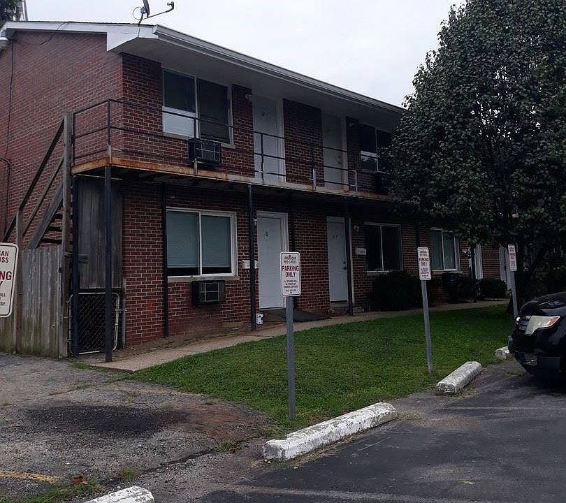1st image of 111 W Mulberry St APT 4