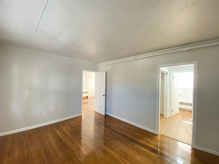 118 Locust St #D — Photo 8
