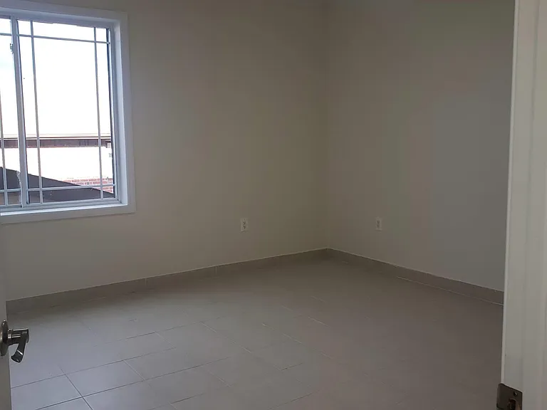 44 Bergen Blvd #9 — Photo 2
