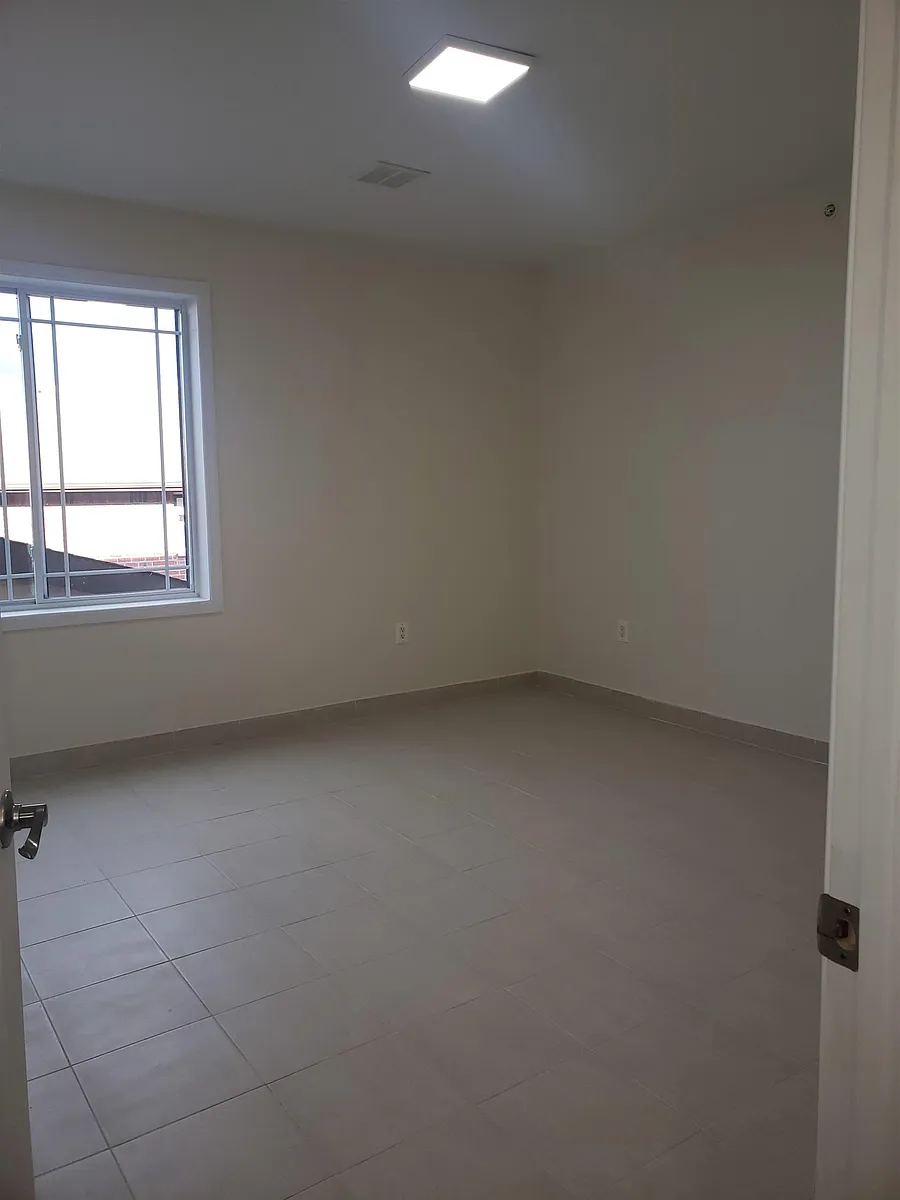 Building Photo - 44 Bergen Blvd #9