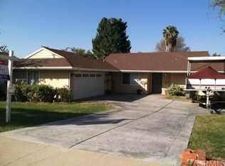 211 W Citron St, Corona, CA 92882