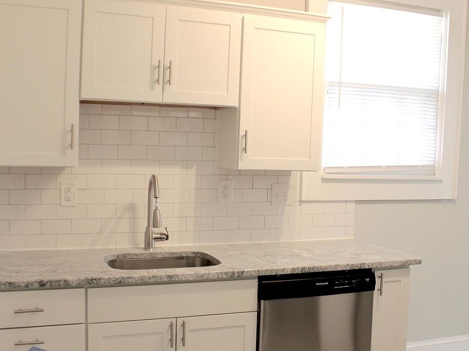 1st image of 501 S Lee St Unit 1/2
