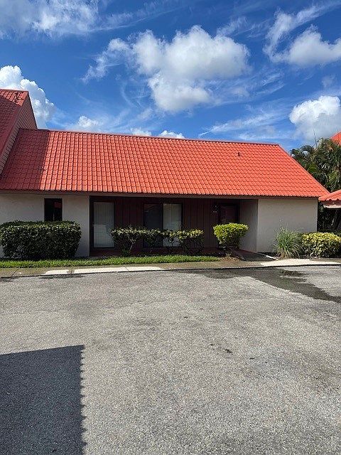Front of unit