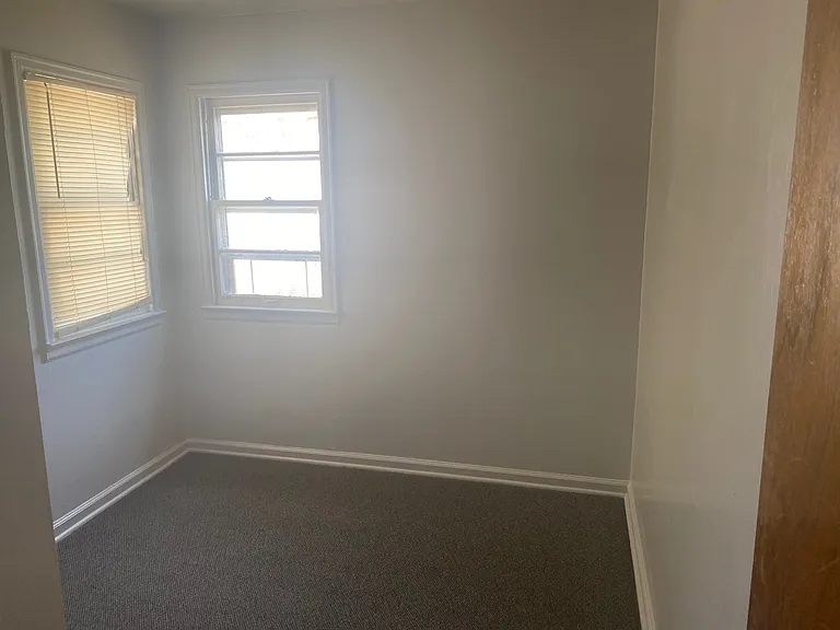 607 Morgan Ave — Photo 9