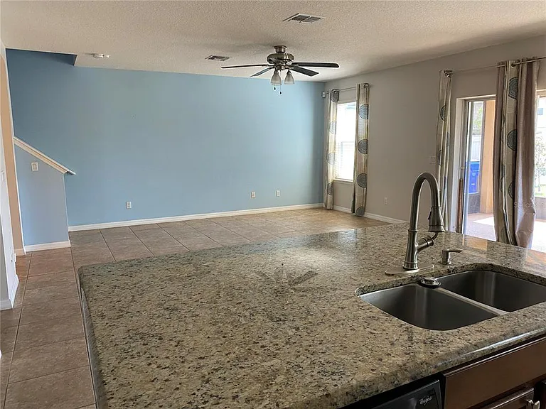 2728 Monticello Way — Photo 10