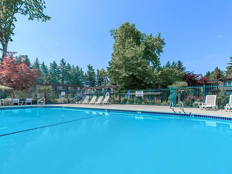 Fairwood Apartments — Photo 25