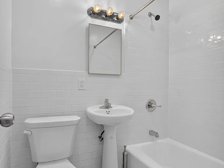 151 W 87th St #2D — Photo 5