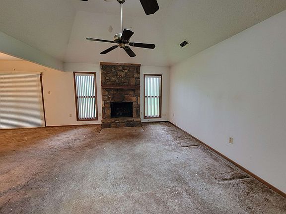 2nd image of 4474 Bonnie Brae Dr