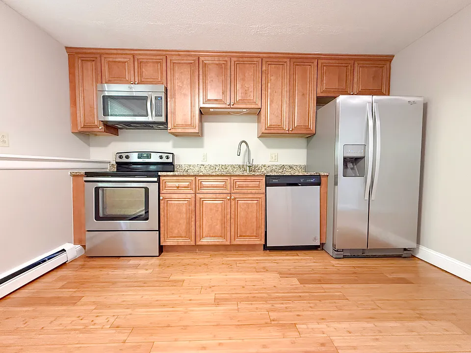 35 Stonehenge Rd #6