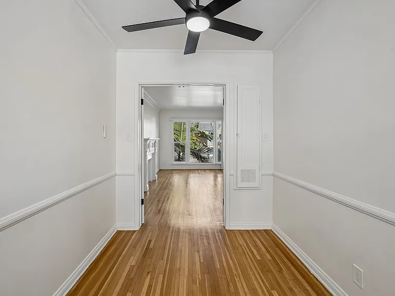 1153 Masselin Ave #4 — Photo 10