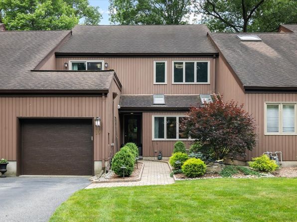 19 N Bayard Ln