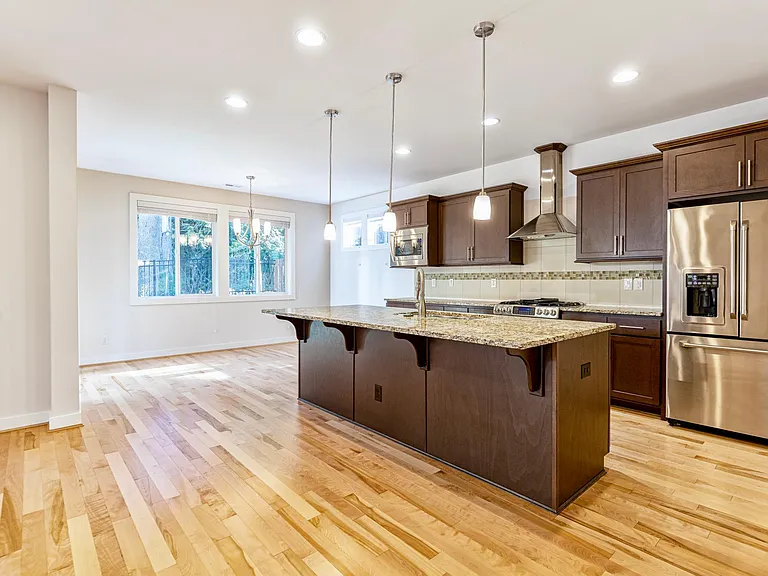 1693 NE Falls Dr — Photo 10