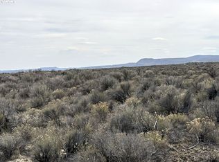 Fossil Lake Rd #100, Christmas Valley, OR 97641