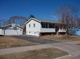 845 E Ave N, Onalaska, WI 54650