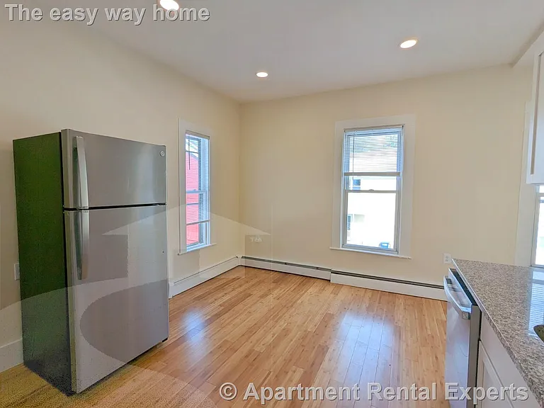 19 Cameron Ave #6 — Photo 5