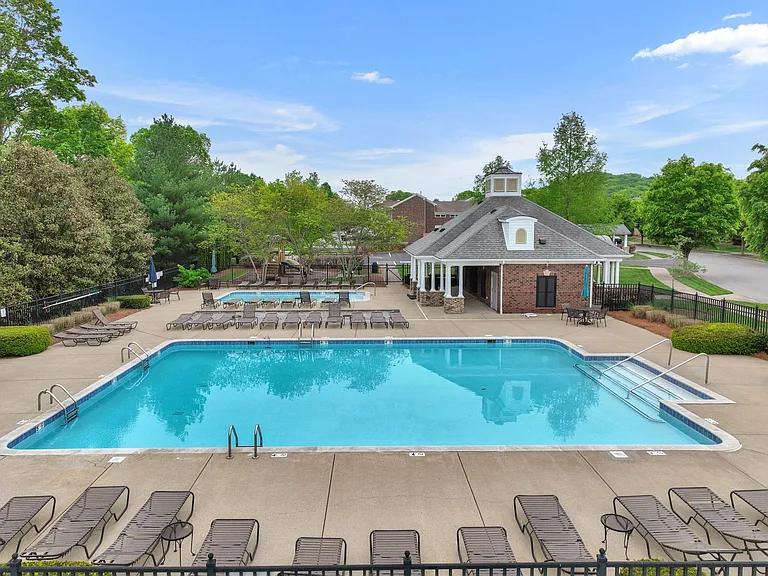 608 Patriot Ln — Photo 47