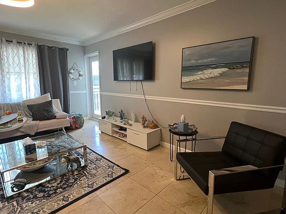 2nd image of 325 Ocean Dr APT 606