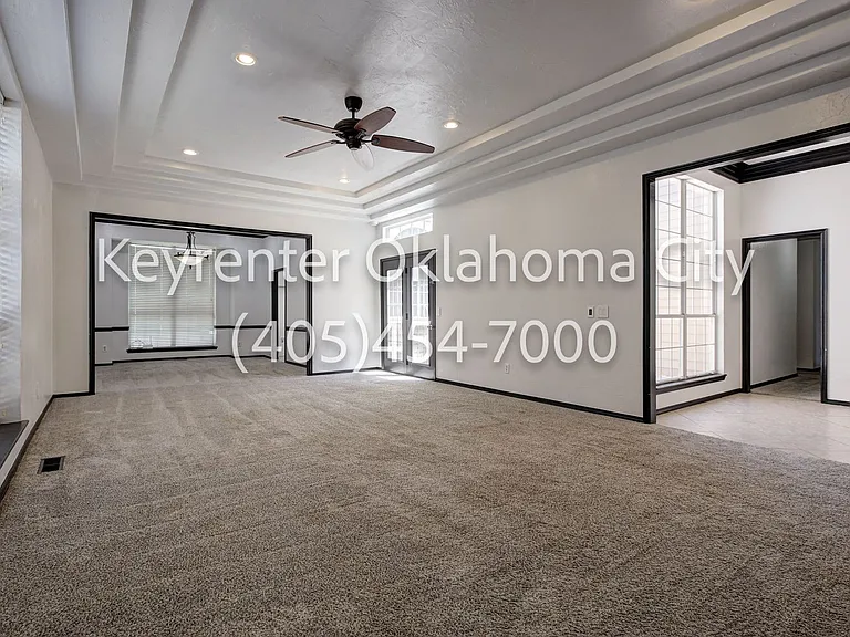 12100 Blueway Ave — Photo 8
