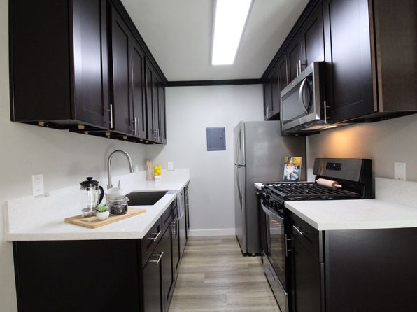 16547 Vanowen St APT 204