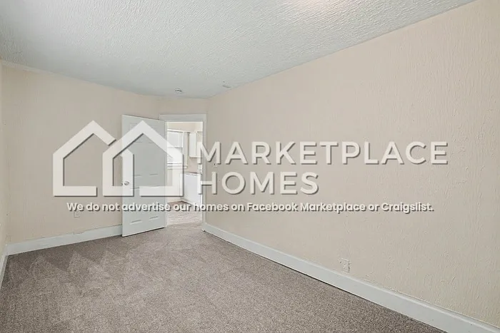 15710 Northlawn St #1 — Photo 20