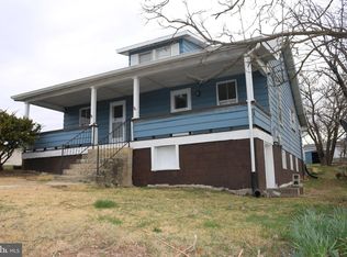 216 N Main St, Petersburg, WV