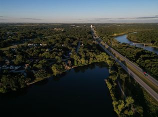 Arbutus Ave, Evansdale, IA 50707