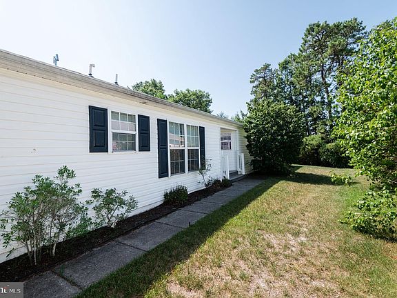 5th image of 25 Knollwood Dr