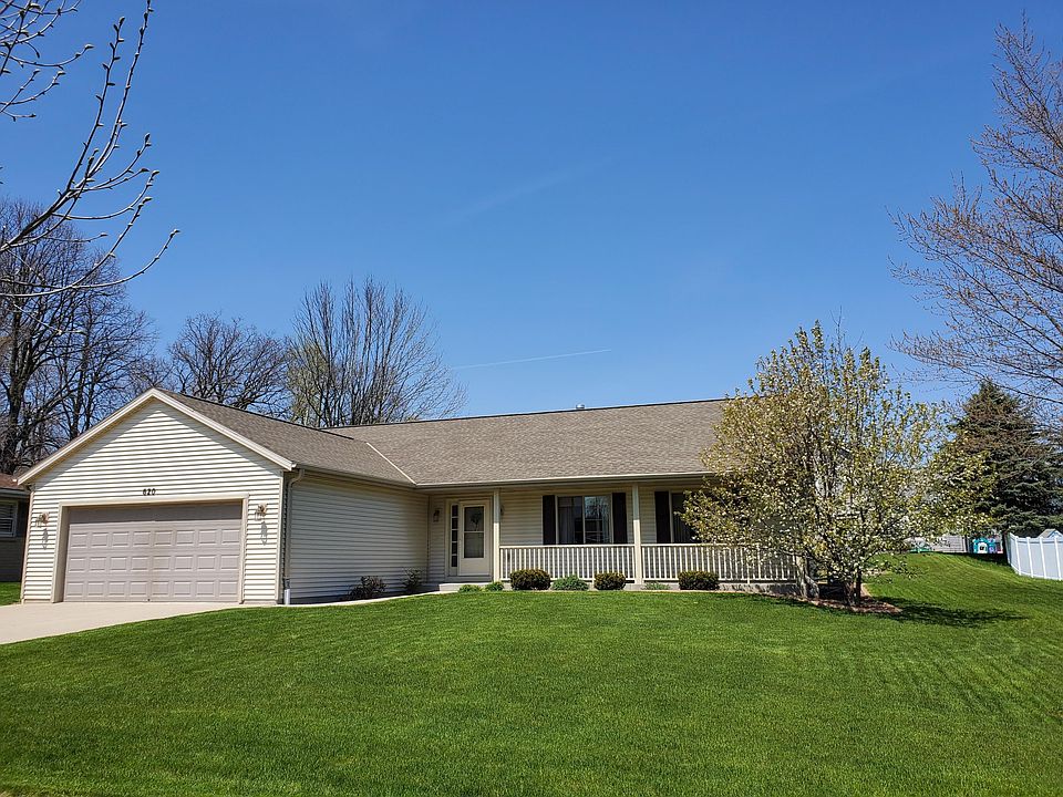 1st image of 620 E Lakeview Dr