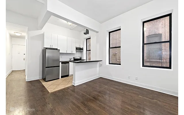 Rented by Douglas Elliman | media 15