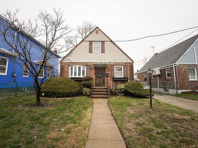 21705 133rd Rd, Jamaica, NY, 11413