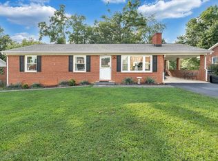 454 Aragona Dr, Vinton, VA 24179