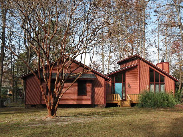 1st image of 1420 Treetop Ln