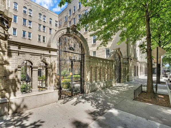 811 Walton Avenue image 17 of 17