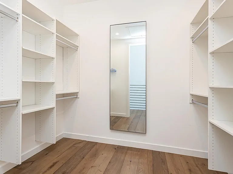 618 N Rampart St #201 — Photo 23