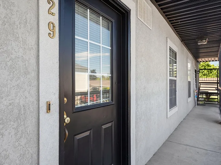 876 N 600 W #29 — Photo 3
